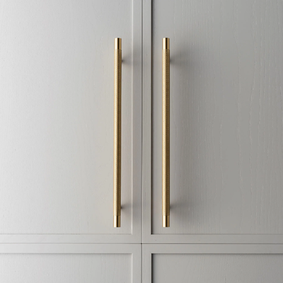 KINTORE-Bridge-furniture-handle-Lo-Co-Interiors-641734-relfd075ed4.jpg